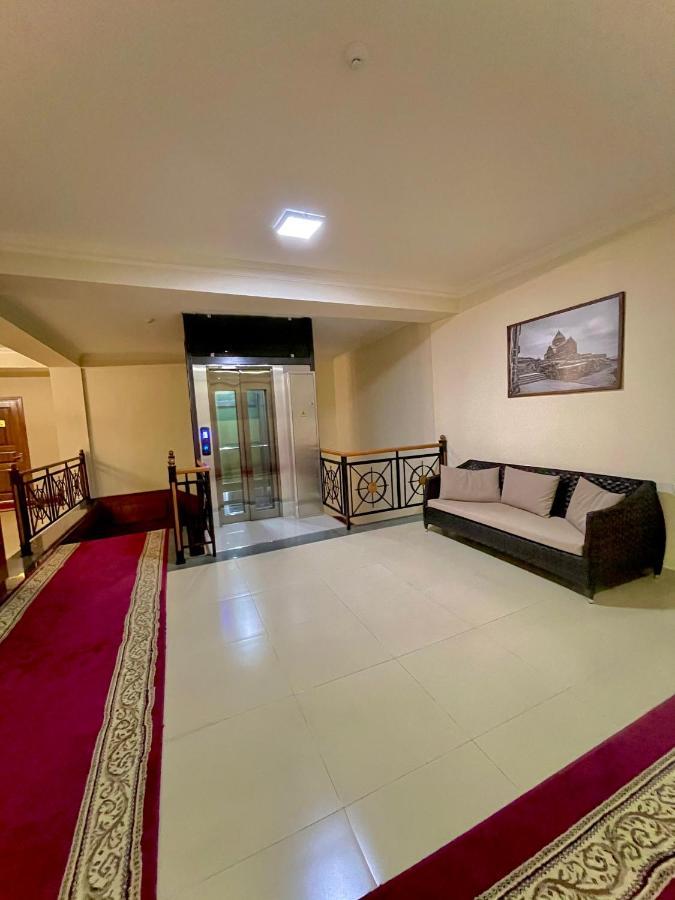 Hotel Plaza Viktoria Gyumri Eksteriør bilde