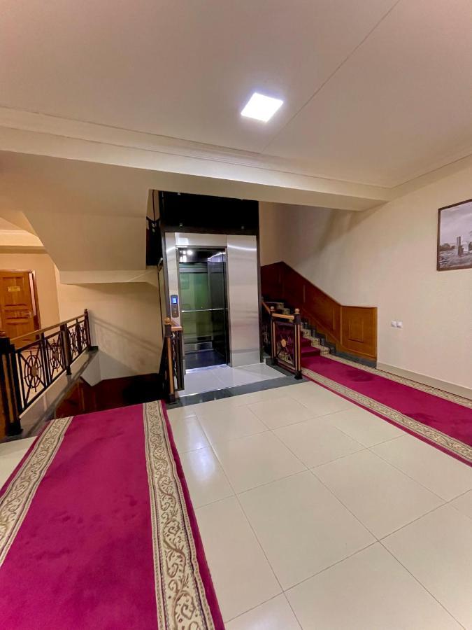 Hotel Plaza Viktoria Gyumri Eksteriør bilde