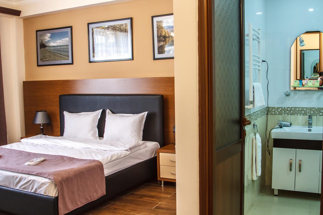 Hotel Plaza Viktoria Gyumri Eksteriør bilde