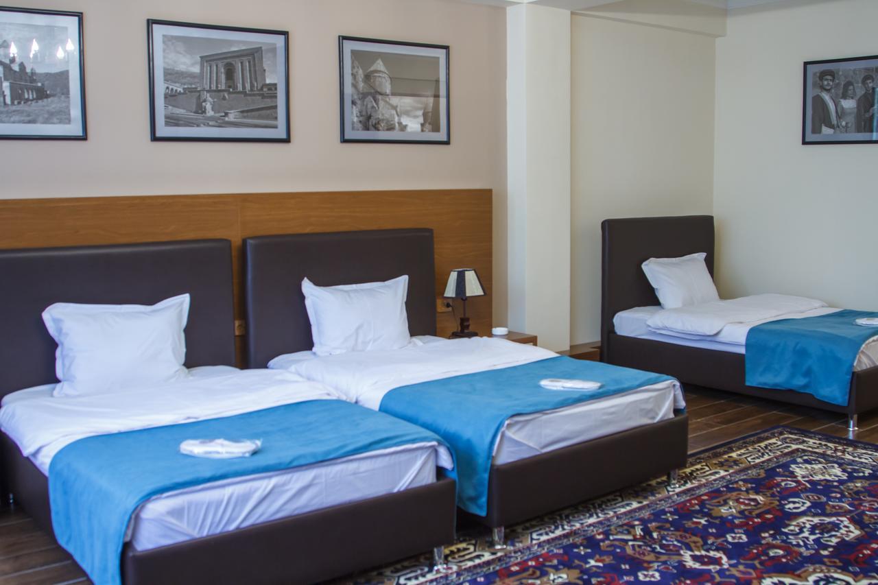 Hotel Plaza Viktoria Gyumri Eksteriør bilde